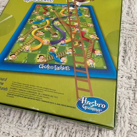 Chutes and Ladders Classic Family Board Game, Games for Kids Ages 3 and up NEW™ - Picture 7 of 7